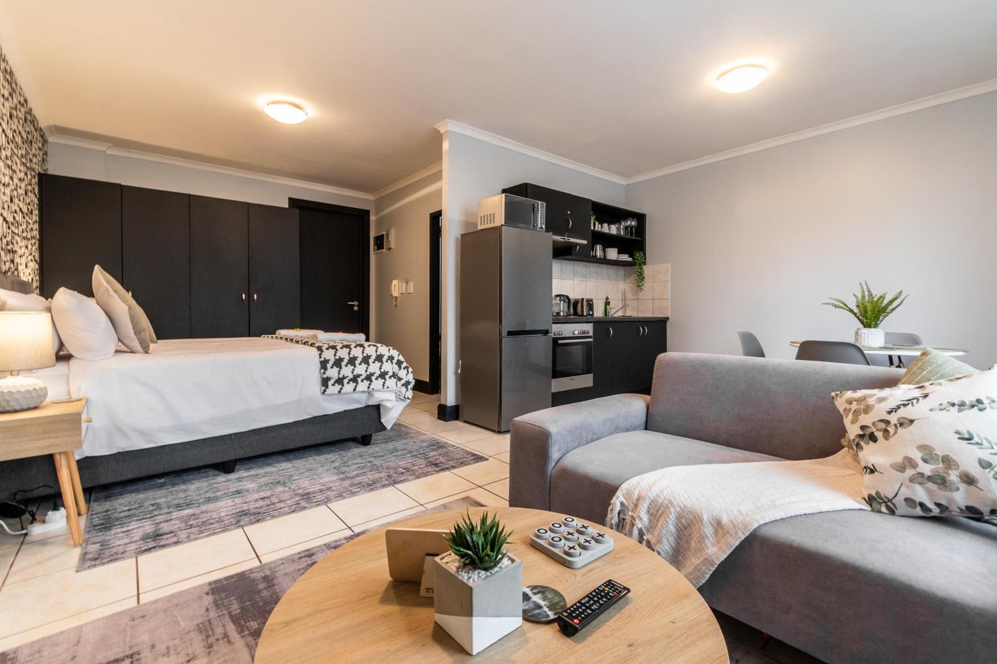 The Square 135- Studio With Free Parking, Pool & Gym Access Apartment Cape Town Luaran gambar