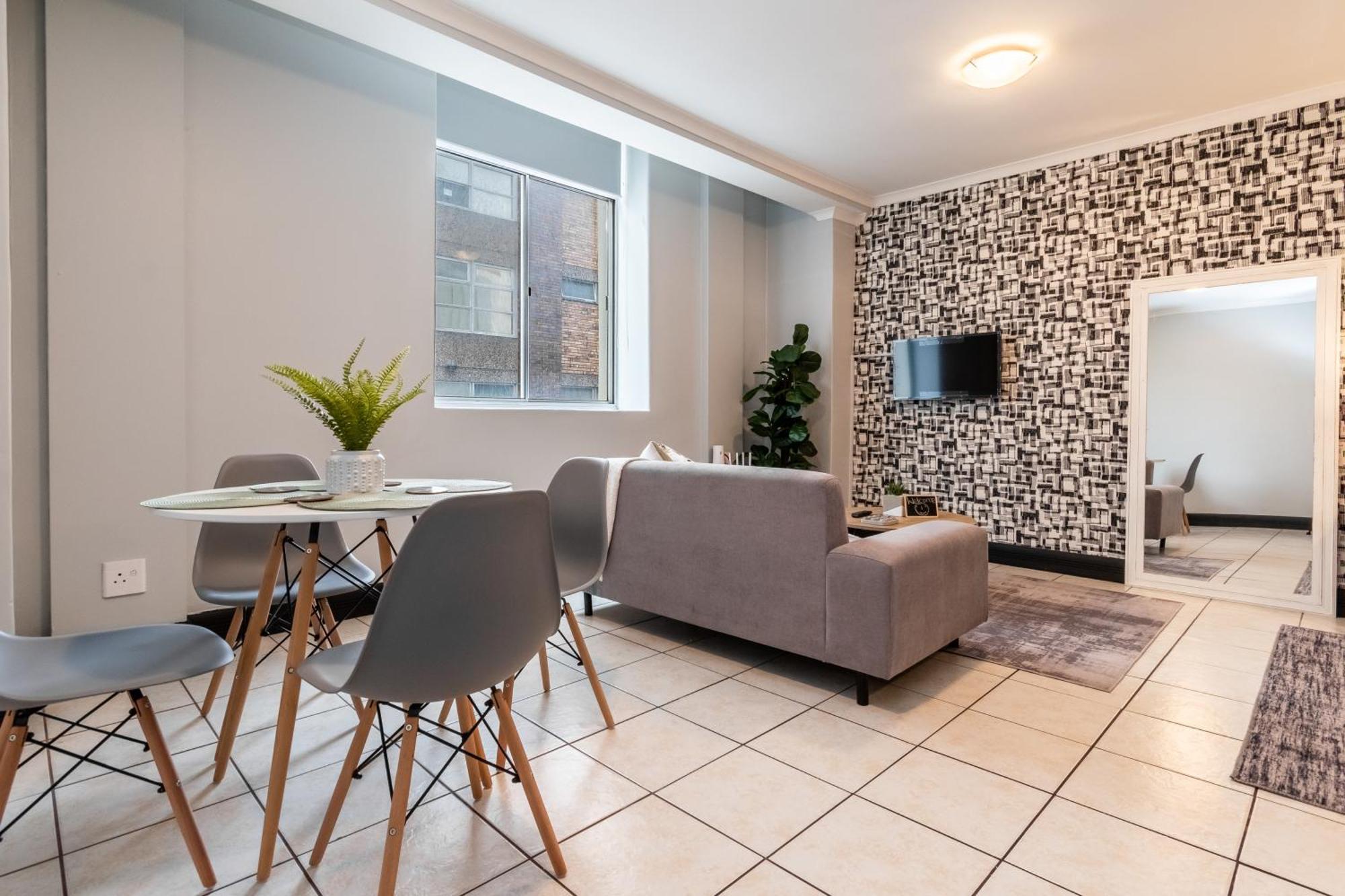 The Square 135- Studio With Free Parking, Pool & Gym Access Apartment Cape Town Luaran gambar