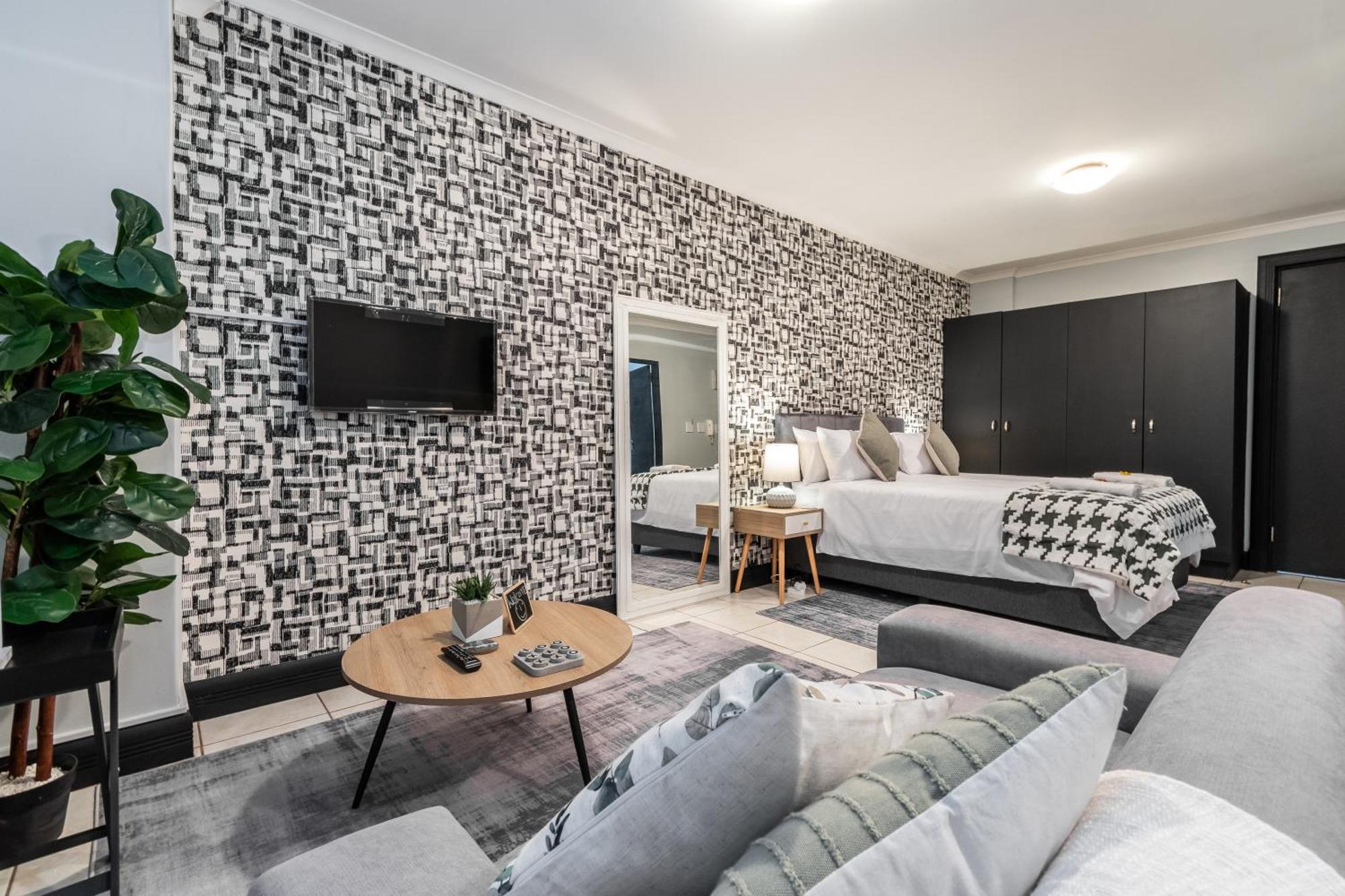 The Square 135- Studio With Free Parking, Pool & Gym Access Apartment Cape Town Luaran gambar